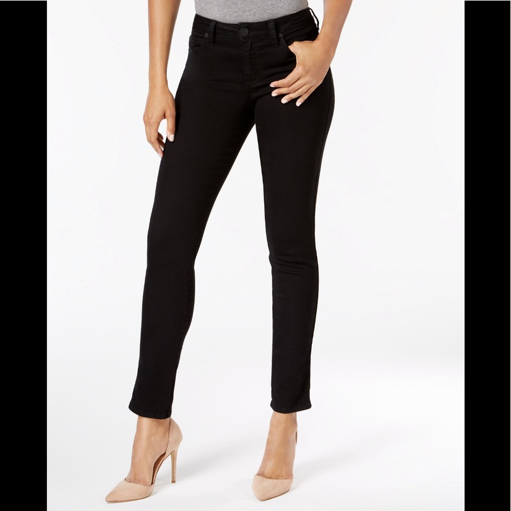 NWT! KUT Mid-rise Kirby Curvy skinny jeans